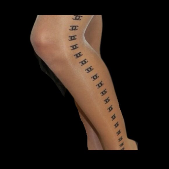 CHANEL Tights Size 2 New Sheer Natural & Black CC stripe logos on side - Picture 4 of 11